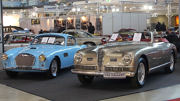 Impressionen von der Retro Classics Stuttgart 2011 - Prächtige Fahrzeuge - Talbot-Lago und Alfa Romeo Cabriolet