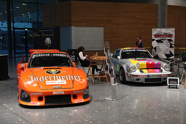 Impressionen von der Retro Classics Stuttgart 2013 - Kremer-Präsentation mit zwei Rennwagen