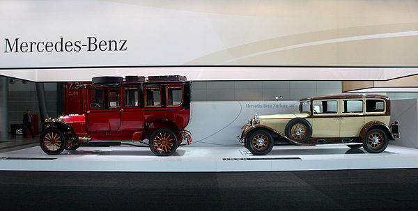 Impressionen von der Retro Classics Stuttgart 2013 - die Vorläufer der S-Klasse zeigte Mercedes Benz