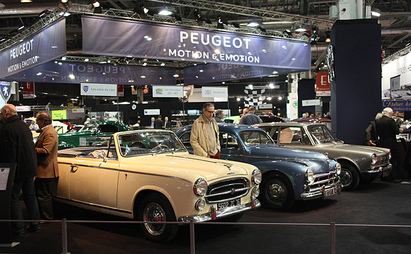 Impressionen von der Rétromobile 2013 - Blick auf den Peugeot-(Simca)-Stand