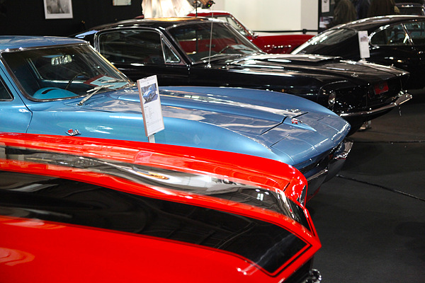Impressionen von der Rétromobile 2013 - amerikanische Muskeln