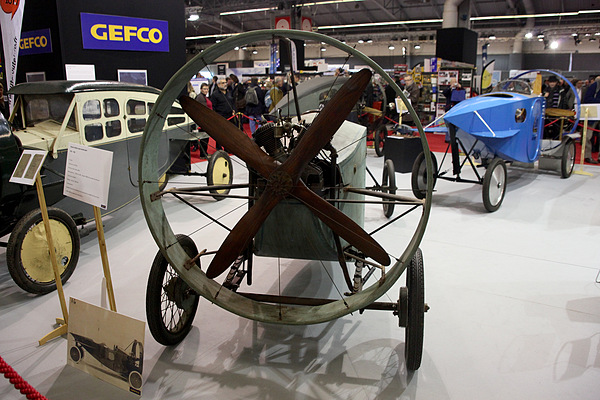 Impressionen von der Rétromobile 2013 - die schnellen "Hélice" Propeller-Autos des Marcel Leyat