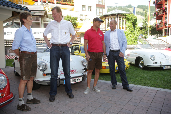 Bild Impressionen von der Saalbach Classic 2013 - Walter Röhrl mit Annemarie Moser-Pröll, Eberharter und Girardelli