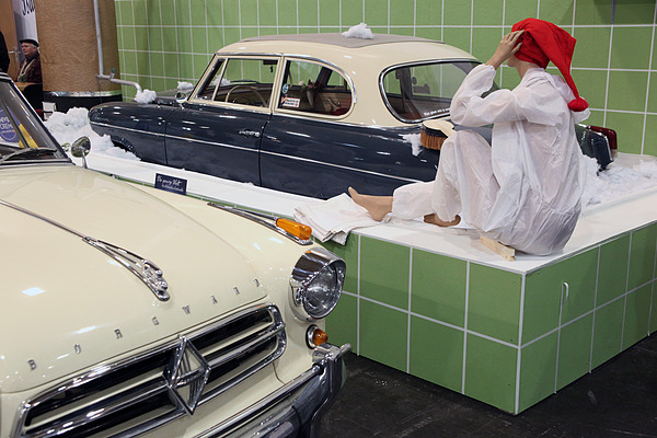 Impressionen von der Techno Classica 2013 - Isabella im Sauberland hiess die hübsche Standszenerie beim Borgward-Club