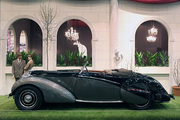 Impressionen von der Techno Classica 2013 - Karosserie-Eleganz der Zeit um den zweiten Weltkrieg auf dem SIHA-Stand