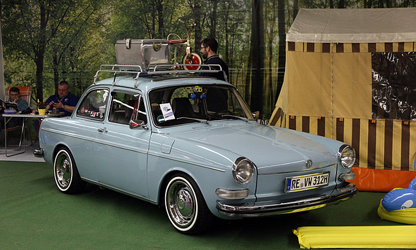 Impressionen von der Techno Classica 2013 - Wunderbare Camping-Szene bei den VW Typ 3 Liebhabern