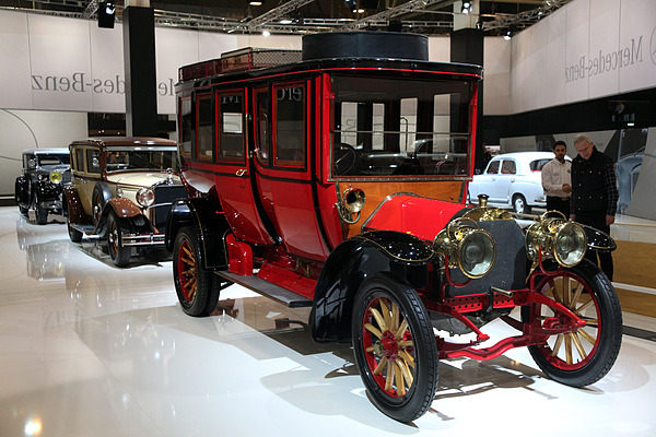 Impressionen von der Techno Classica 2013 - die Urahnen der Mercedes-Benz-S-Klasse, vorne der Simplex, dahinter ein 770