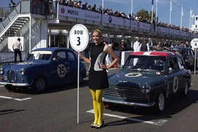 In Goodwood sind die Gridgirls noch erwünscht - Goodwood Revival 2019