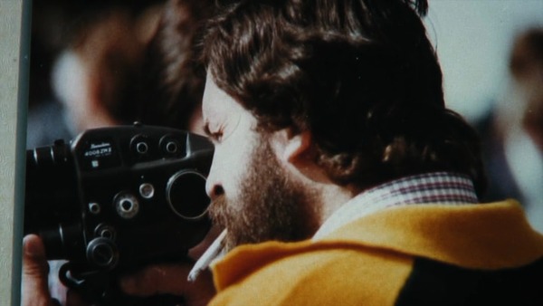 In den frühen 70ern war die Super 8 Videokamera das Höchste für Filmemacher – Standbild aus dem Film "Die Evolution des Driftwinkels Vol. 2" von Helmut Deimel