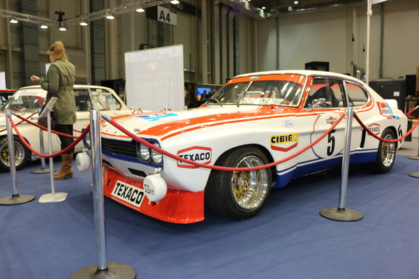 In der Ausstellung zum historischen Motorsport stand eine Replika des Ford Capri RS 2600, der 1973 die 24 Stunden von Spa-Francorchamps fuhr - Hamburg Motor Classics 2018