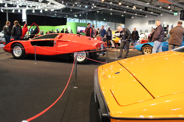 Bild In der Sonderschau präsentieren sich die keilförmigen Sportwagen der Siebzigerjahre - Bremen Classic Motorshow 2016