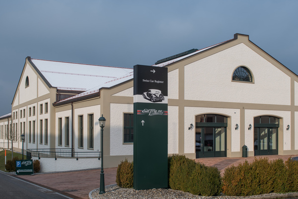 In diesem Gebäude ist die Emil Frey Classics untergebracht