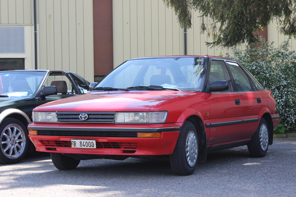 In ein paar Jahren wird auch dieser Allerwelts-Corolla ein Klassiker sein - Japaner Young- und Oldtimertreffen Bleienbach 2016