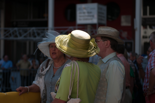 In stilgerechter Kleidung - RAID Suisse-Paris 2015