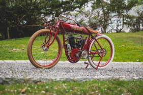 Indian 8-Valve Twin Board Track Racer (1915) - als Lot 102 an der RM Sotheby’s Monterey Auction 2026 Indian 8-Valve Twin Board Track Racer (1915) - als Lot 102 an der RM Sotheby’s Monterey Auction 2026