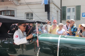 Bild Initiant und Mitbegründer von Wald Rollt, Andreas Honegger mit seinem Bentley 3-Litre Speed-Model von 1925 - Wald Rollt 2025