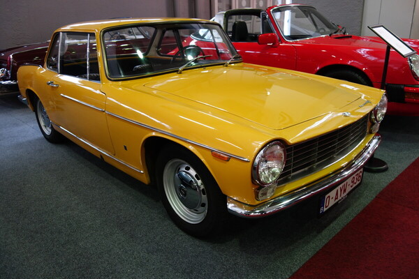 Innocenti 950 Sport (1968) – mit Ghia-Karosserie von Tom Tjaarda – Interclassics Classic Car Show Brüssel 2023
