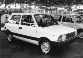 Innocenti Mille (1982) - am Genfer Automobilsalon von 1982 - De Tomaso plant den Vierzylinder von BL durch einen Dreizylinder von Daihatsu oder einen Zweizylinder von Moto-Guzzi zu ersetzen