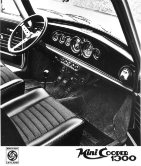 Innocenti Mini Cooper 1300 (1973) - Cockpit der sportlichen Version (1973)