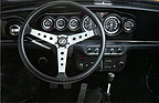 Innocenti Mini Cooper 1300 (1973) - Hauptinstrumente zentral angeordnet