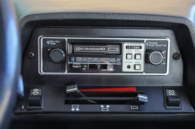 Innocenti Mini De Tomaso (1978) - Stereo-Radio-Kassettengerät aus der Zeit (1978)