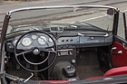 Innocenti S (1963) - umfangreich ausgestattetes Cockpit