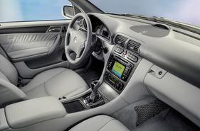 Interieur der C-Klasse Limousine – Ausstattungslinie "Avantgarde"