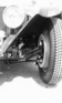 Invicta S-Type Tourer 4,5 Litre (1932) - Vorderradaufhängung mit grosser Trommelbremse