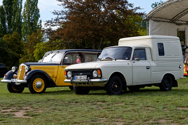 Isch 2715 (1982) , erweckt den Gedanken, dass die Formgestalter Fans vom Range Rover gewesen sein könnten – OMMMA 2023