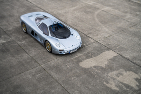 Isdera Commendatore 112i (1993) - auch die Breite ist mit 1,875 Metern heute nicht mehr aussergewöhnlich Isdera Commendatore 112i (1993) - auch die Breite ist mit 1,875 Metern heute nicht mehr aussergewöhnlich