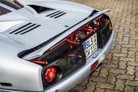 Isdera Commendatore 112i (1993) - der Heckspoiler klappt automatisch aus