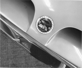 Iso Grifo A3/C (1965) - Bizzarrini-Emblem auf der Front