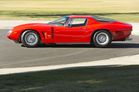 Iso Grifo A3/C Stradale (1964) - der Motor ist weit hinten eingebaut, zwecks besserer Gewichtsverteilung