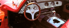 Iso Grifo A3C (1965) - Das Interieur von B 0222 weist keinen überflüssigen Luxus auf Iso Grifo A3C (1965) - Das Interieur von B 0222 weist keinen überflüssigen Luxus auf