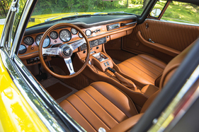 Iso Grifo GL Series I by Bertone (1968) - Luxuriöses Cockpit mit acht Uhren