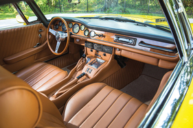 Iso Grifo GL Series I by Bertone (1968) - Verschwenderisch viel Leder und Holz im Innenraum