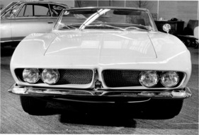 Iso Grifo Spider (1964) - erstmaliges Erscheinen des gänzlich offenen Grifos von Bertone - Genfer Automobilsalon 1964