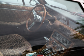 Iso Lele (1968) Nationalstolz oder Glaubensbekenntnis? Sehr viele Kreuze im plüschigen Interieur – Swiss Classic World Luzern 2022