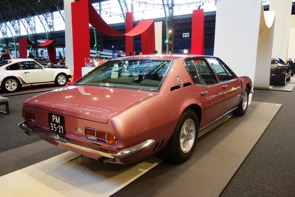 Iso Rivolta Fidia aus dem Jahr 1972 - Sonderschau Supercars 2 in der Autoworld Brüssel 2022/2023