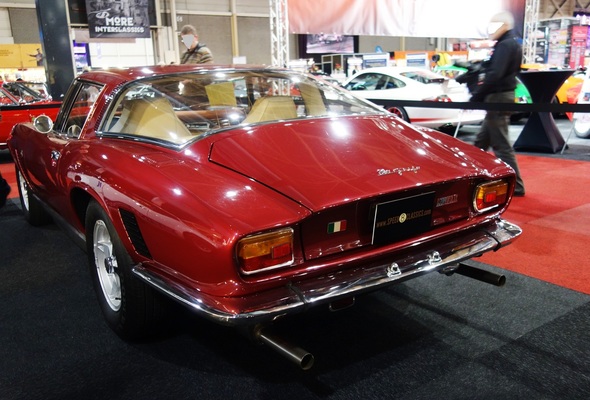 Iso Rivolta Grifo (1968) - elegant und ganz schön rot - InterClassics Maastricht 2018