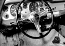 Iso Rivolta IR 300 (1964) - Cockpit, das auch ein Thermometer für das Motorenöl beinhaltet - Genfer Automobilsalon 1964