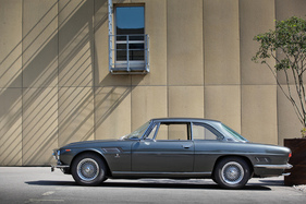 Iso Rivolta IR 300 (1966) - Granturismo-Coupé mit amerikanischem V8 - V8-/I6-Hybridtreffen in der Motorworld Kemptthal 2021
