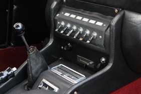Iso Rivolta IR 300 (1970) - Toggle switch for additional functions (1970)