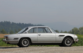 Iso Rivolta IR 300 (1970) - classic silhouette (1970)