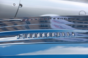 Iso Rivolta Lele (1973) - aufwändige Entlüftungsschlitze - V8- und I6-Hybrid-Treffen Kemptthal 2020