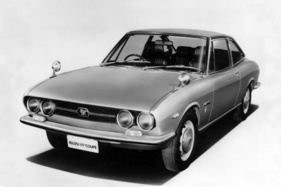 Mit glatter Nase und Stossstange ging das Coupé 1968 in Produktion.