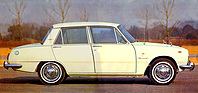Isuzu Bellett 1500 (1965) - Seitenansicht der viertürigen Limousine
