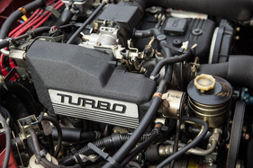 Isuzu Piazza Turbo (1990) - Turbolader für den Vierzylinder