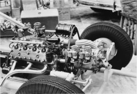 Italmeccanica I.T. 160 (1950) - Autosalon von Turin 1950 - Blick auf den Ford-Achtzylinder mit Kompressor