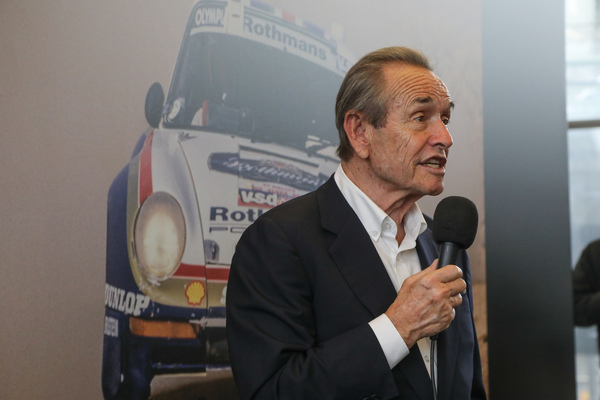 Jacky Ickx erzählt von seinen Erlebnissen an der Paris-Dakar-Rallye - Rétromobile Paris 2024